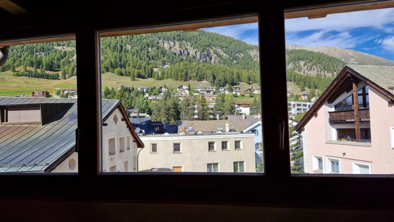 Weisses Kreuz - Crusch Alva Bed & Breakfast Samedan Exterior photo